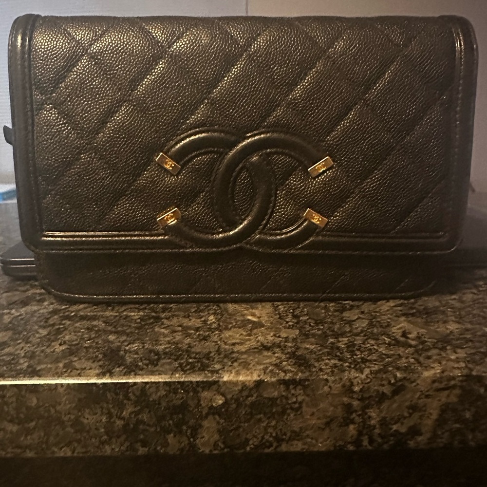 Chanel black crossbody bag - Picture 2 of 10